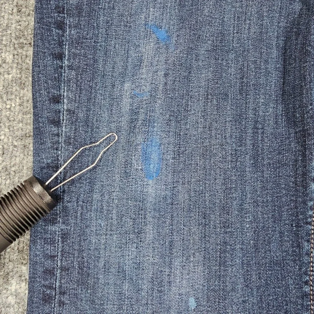 American Eagle Artist Flare Jeans Womens Size 14 Regular Dark Wash Blue Stain